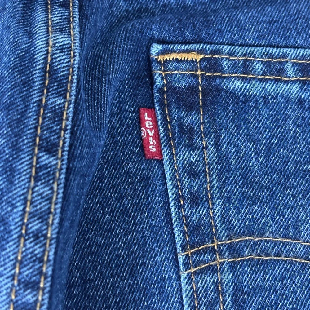 Levis 505 Regular Fit Straight Leg Jeans Dark Wash Blue Denim Mens 33x30 NWT